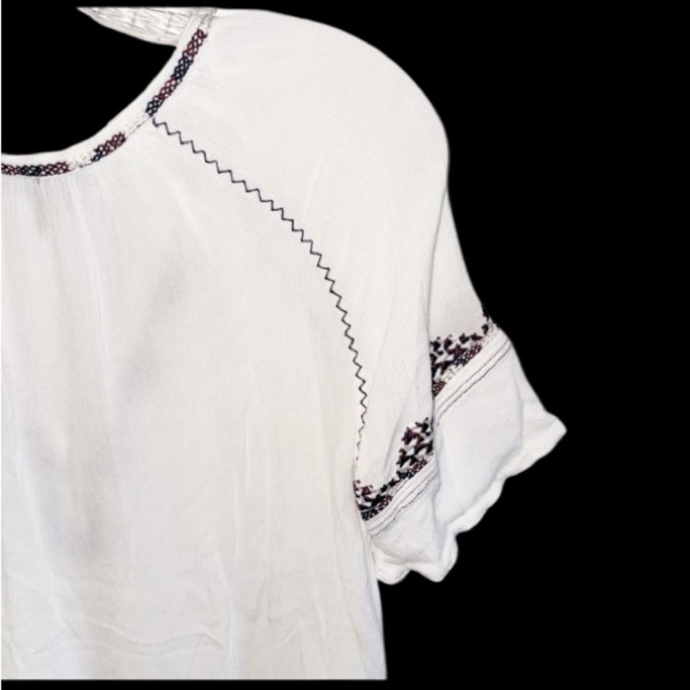Paige White Embroidered Women's Peasant Top Boho Cottagecore Sz XS Feminine - Picture 10 of 14